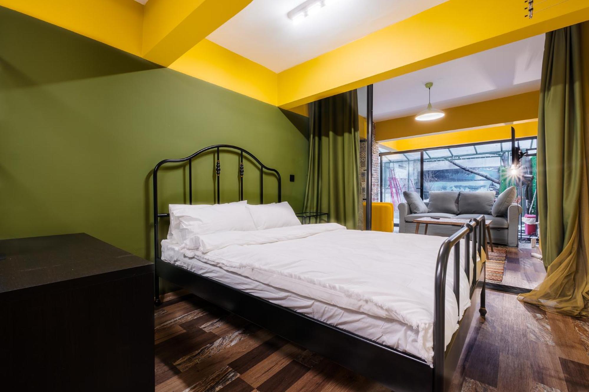 Flat W Jacuzzi And Backyard 6 Min To Kadikoy Coast * İstanbul