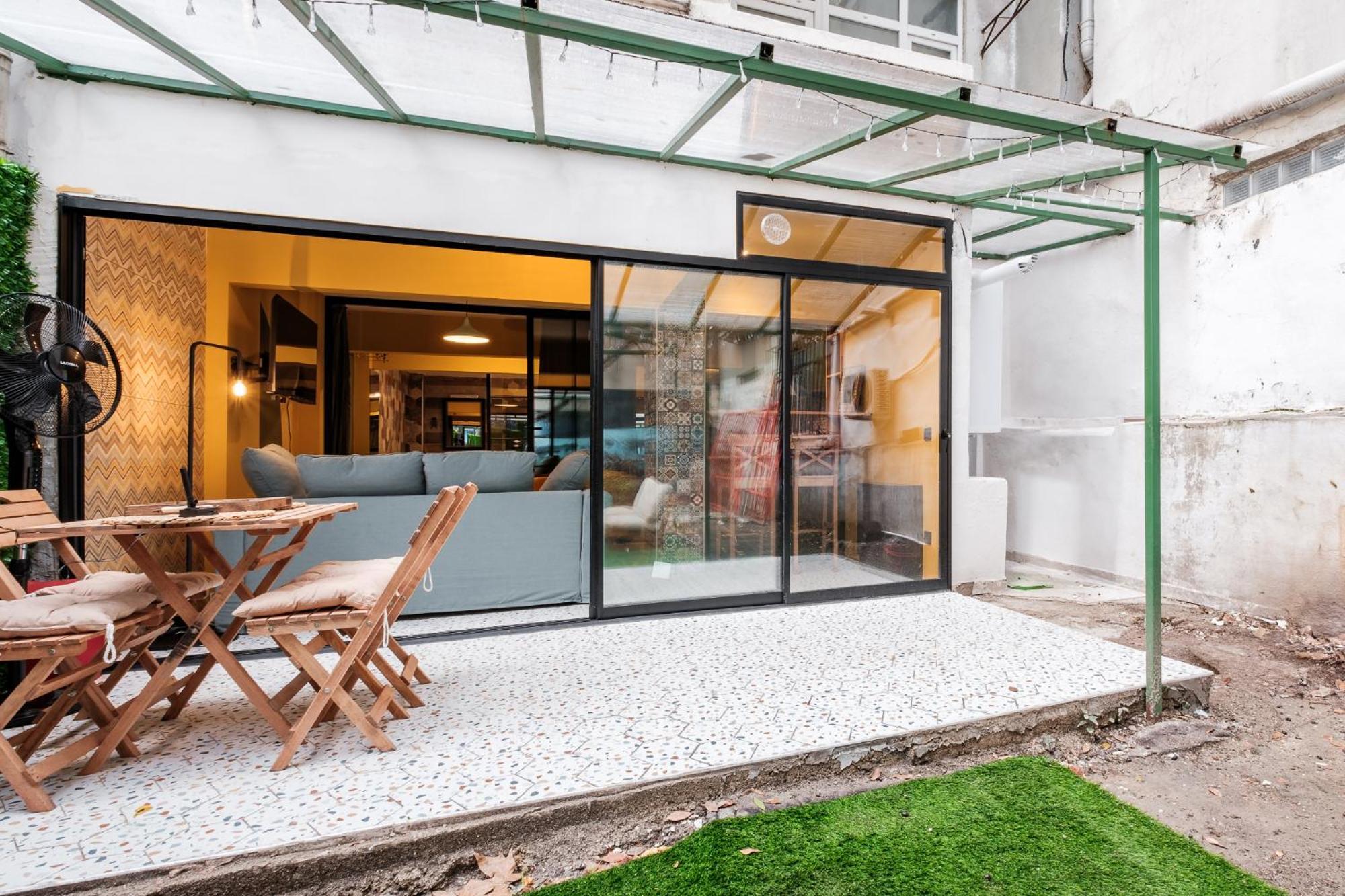 Daire Flat W Jacuzzi And Backyard 6 Min To Kadikoy Coast *